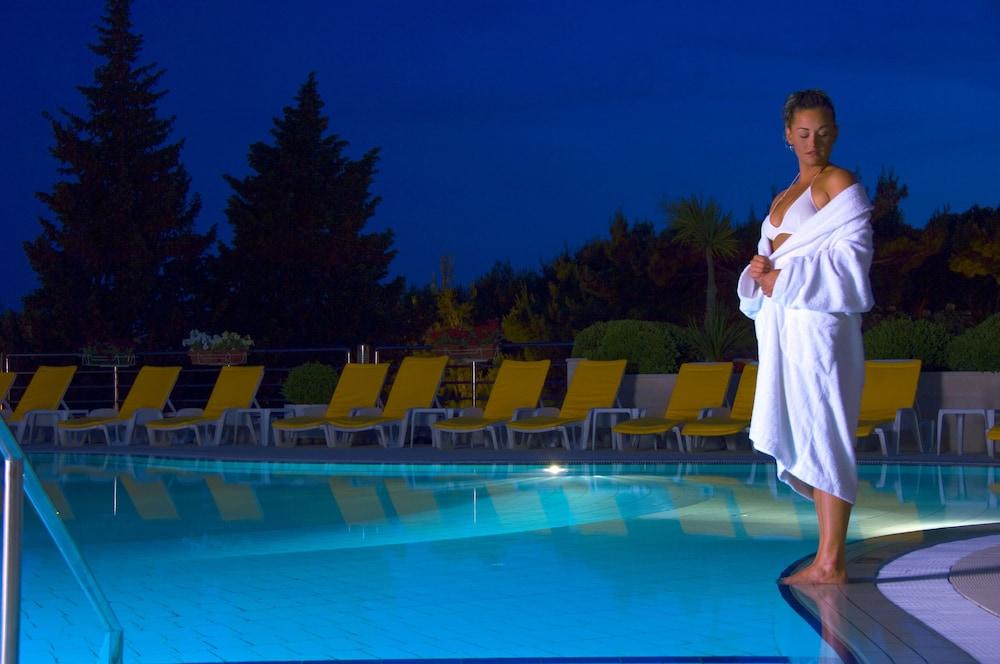 Horizont Hotel 4*
